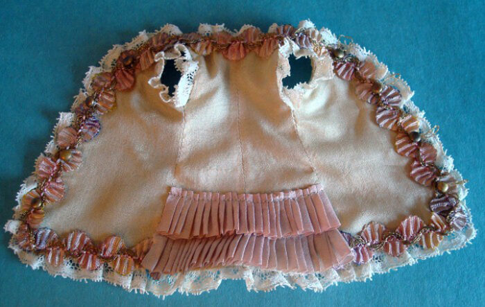 Mignonette Doll Pattern Wardrobe - Image 3